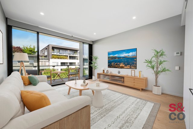 61/41 Eastlake Parade, ACT 2604