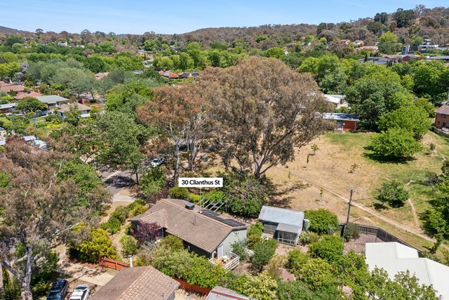 30 Clianthus Street, ACT 2602